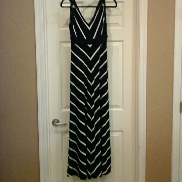 White House Black Market Dresses & Skirts - 🐼White House Black Market Maxi Dress🐼